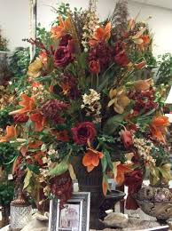 Silk floral arrangement, custom silk floral arrangement, wedding floral, dinning table arrangement, foyer arrangement. Hkyvf Yk0fgwlm