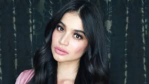 anne curtis does her own makeup