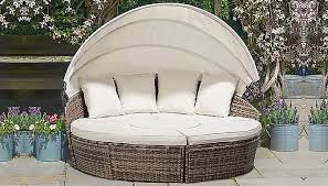 Rattan Canopy Day Bed Table Set