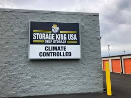 climate controlled storage units in
