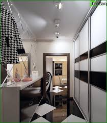 Ако се интересувате от декориране на стая, която има малко пространство, тогава помислете за използването на този тип мебели. Koridor Modni Tendencii 2020
