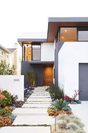 Modern And Chic Front Yard Design Ideas