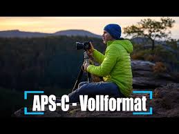 aps c vs full frame cameras