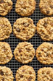 Gradually mix into butter mixture. Healthy Oatmeal Raisin Cookies 4 Ingredients The Big Man S World