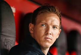 Nagelsmann played at youth level for 1860 münchen and augsburg, before persistent knee injuries ended his career at u19 level. Julian Nagelsmann So Trifft Er Seine Entscheidungen