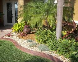 75 Tropical Landscaping Ideas You Ll