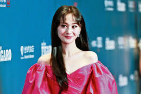 Zheng shuang (born zheng yihan; Actress Zheng Shuang Dropped By Prada In Surrogacy Abortion Row World The Times