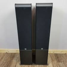 pair of jbl es 80 floor speakers black