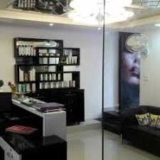 eshas salon and makeup studio in jhansi