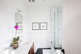 White Subway Tiles With Black Grout On