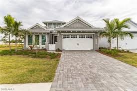 queens park homes for naples fl