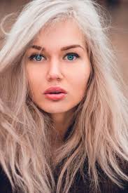 hot looks with ash blonde hair and tips