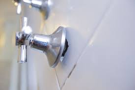how to detect a leaking shower simple