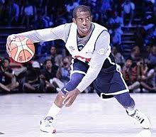 He's now in the middle of his prime, at age 32, and stands at 6'0″. Chris Paul Wikipedia