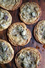 thin chewy chocolate chip cookies