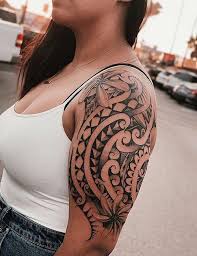 Hawaiian tribal tattoos today show the emergence of the traditional tiki cultures of hawaii. 101äººæ°—ã®ã‚¿ãƒˆã‚¥ãƒ¼ã®ãƒ‡ã‚¶ã‚¤ãƒ³ã¨ãã®æ„å'³ 2020 Tribal Tattoos For Women Tribal Tattoos Popular Tattoos