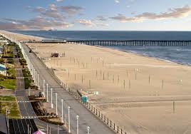 ocean on virginia beach s boardwalk