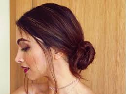 4 tips for simple business professional hairstyles for women. Hairstyle Central 2 Professional Hairstyles You Can Recreate At Home In A Jiffy Pinkvilla