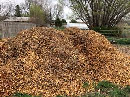 why we use wood chips for mulch