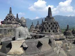 Dengan ketersediaan fasilitas tersebut maka wisatawan yang datang pun berasal dari hampir semua kalangan. Candi Borobudur Tiket Aktivitas Februari 2021 Travelspromo