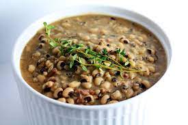 southern style black e peas with
