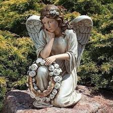 Garden Angels Flower Wreath Angel Statues