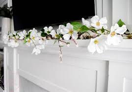 Simple Spring Garland For Mantle