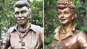 New Lucille Ball Statue Replaces Scary Lucy After Outrage Time gambar png