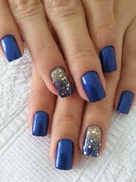 Hermosos diseños en uñas color azul marino. Decoracion De Unas En Color Azul Oscuro Decorados De Unas