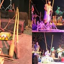 Bunyi yang dikeluarkan bisa diatur tergantung bagian yang. 11 Alat Musik Tradisional Kalimantan Selatan Tambah Pinter