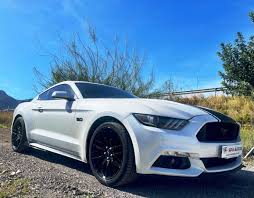 Ford Mustang Coupé en Blanco ocasión en VALENCIA por € 32.995,-