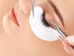 why lash extensions have a bad rep