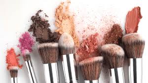 makeup brushes with an ultrasonic cleaner