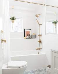 4 small bathroom design tips for