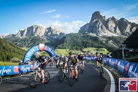 The marathon can be completed by running or with a run/walk strategy. Maratona Dles Dolomiti 2019 Rslc Holzkirchen E V