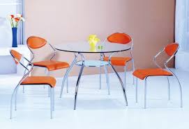 18 sleek glass dining tables