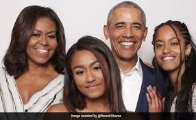 His mother, stanley ann dunham, was a white american from wichita, kansas. The 3 Who Never Fail To Make Me Smile Barack Obama S Valentine S Day Photo Tweet