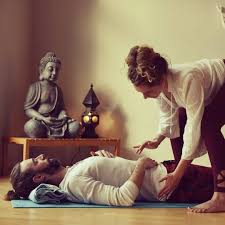 Gesundheitsyoga ist für alle altersklassen. Zentrum Fur Yoga Und Therapie Sonja Blackledges Webseite