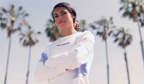 Amid this, fans have been curious to know more about her dating life and who her boyfriend. Rising Star Sydney Mclaughlin Aw