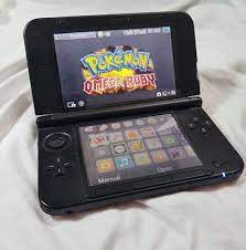 3DS] Bán máy 3DS XL + Băng game Pokemon - 1.500.000đ