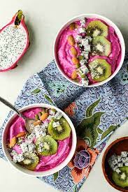 dragon fruit smoothie bowls pitaya