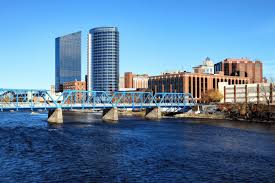 guide things to do in grand rapids michigan
