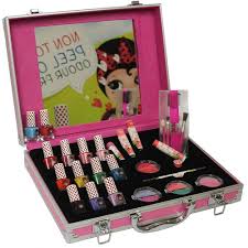 miss nella complete beauty suitcase