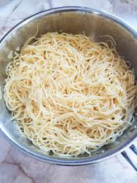 en tenderloins and garlic pasta