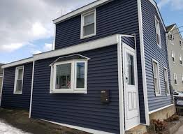 can you install vinyl siding in the winter