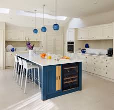 Colors That Enhance Cream Kitchen Cabinets