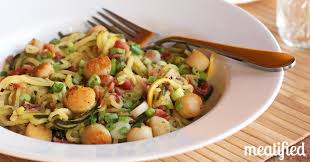 zucchini noodles with scallops bacon