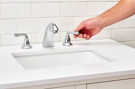 how to repair a leaky delta faucet