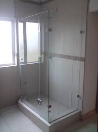 frameless shower doors latest trends