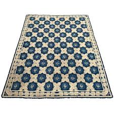 flat arraiolos needlepoint rug